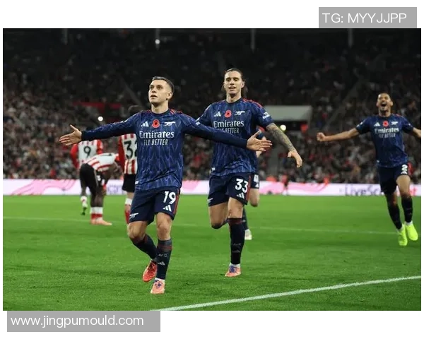 英超精彩对决尤文图斯逆转里昂补时绝杀引全场欢呼